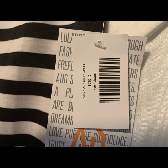 NWT LuLaRoe Sz XS Randy Top - Picture 5 of 5